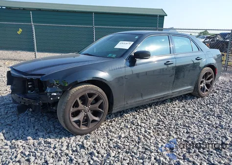 2021 Chrysler 300 300S из США, поврежденный, VIN 2C3CCABG6MH507012